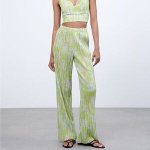 ZARA Blogger's Favorite Lime Green Floral Hippie Pull On Pleated Pants Size M